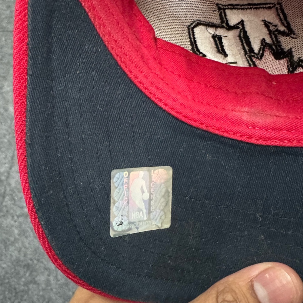 Toronto Raptors Hat 2pcs - Picture 7 of 9